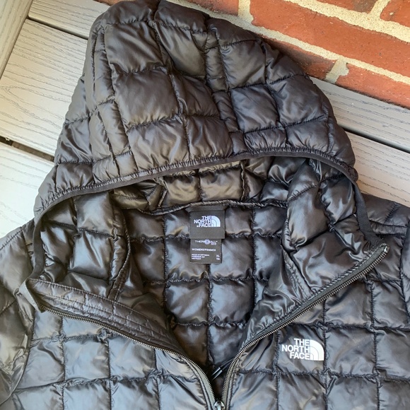 The North Face ThermoBall Hooded Parka - Picture 4 of 14